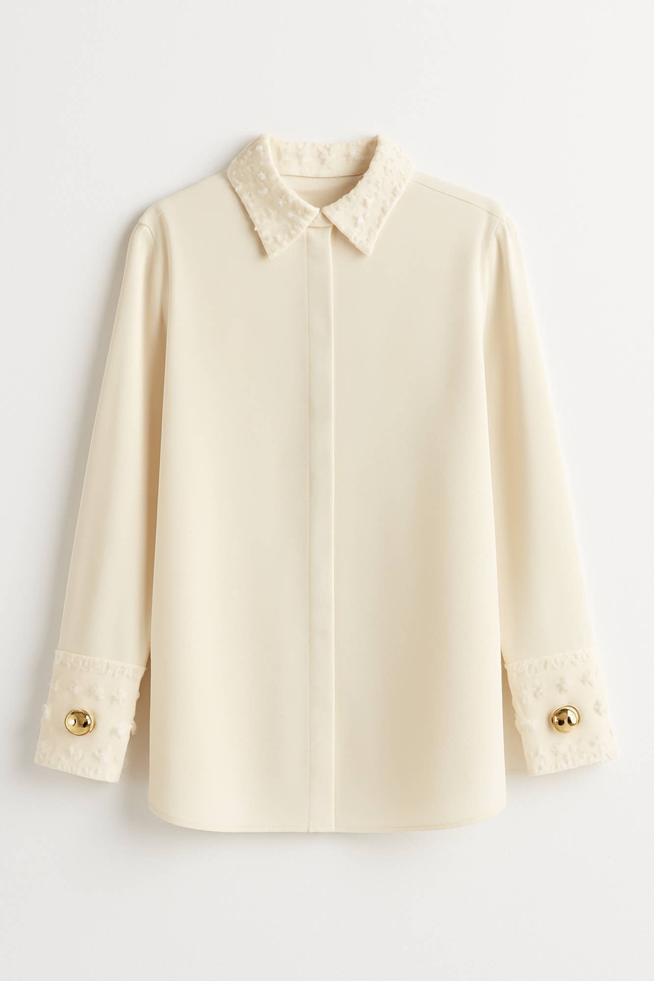 CHEMISE AVEC POIGNETS DÉTAILLÉS