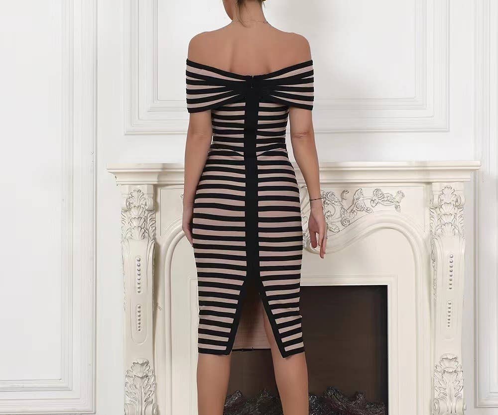 SCHICKES GESTREIFTES BANDEAU-KLEID