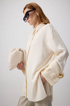 CHEMISE AVEC POIGNETS DÉTAILLÉS