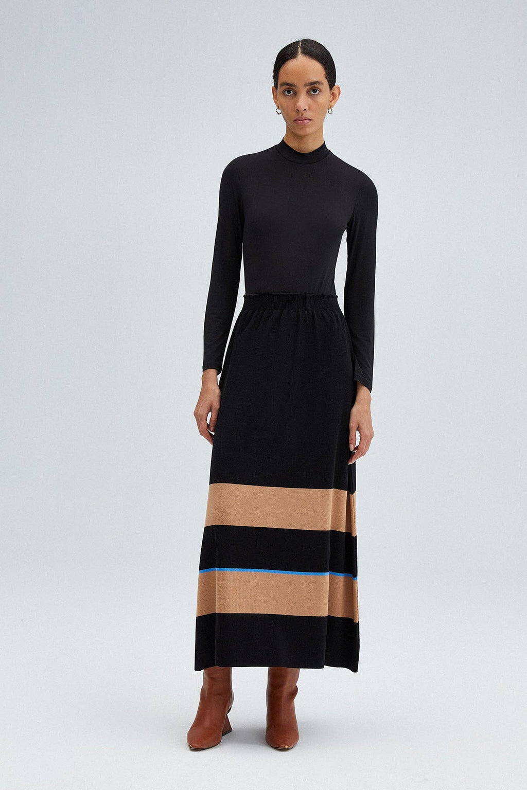 JUPE EN MAILLE RAYÉE AVEC TAILLE ÉLASTIQUE