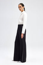 Pantalon Noir Crêpe à Jambes Larges - Élégance Intemporelle