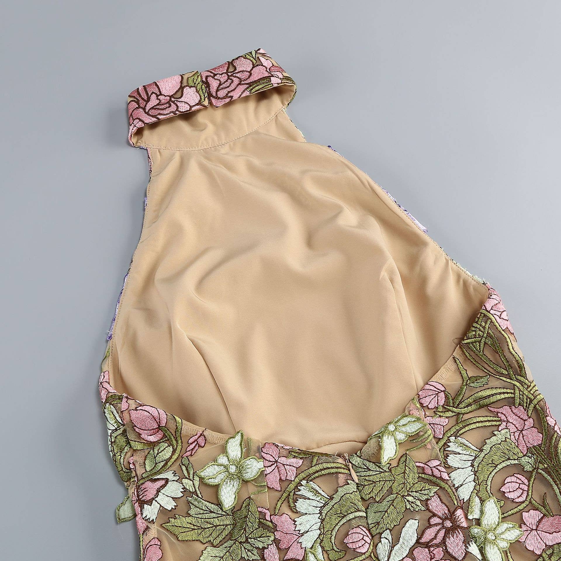 Robe Mini Transparente Élégante Sans Manches à Broderie Florale