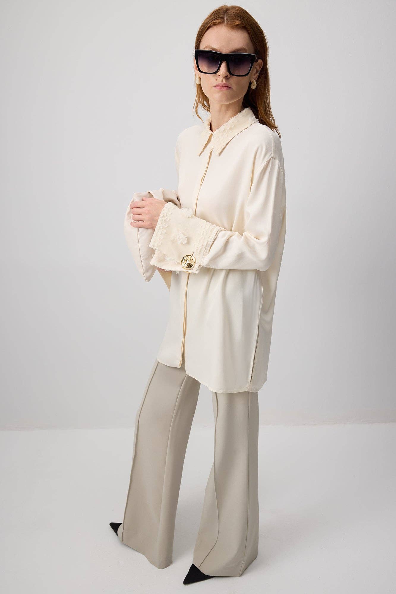 CHEMISE AVEC POIGNETS DÉTAILLÉS